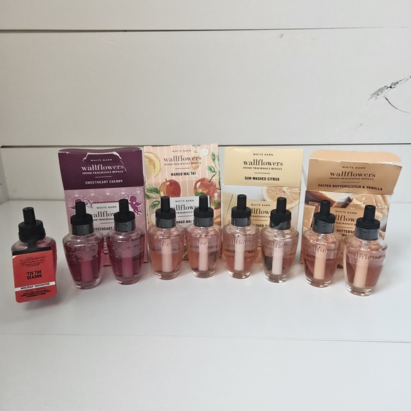 NWT Bath & Body Works White Barn Wallflower Fragrance Refills - Set Of 9 - Picture 3 of 5